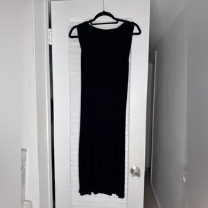 Elegant Black Sleeveless Dress
